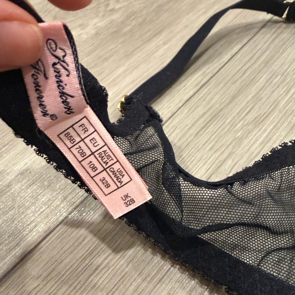 Agent Provocateur Rosa Plunge Bar in Black. UK32B. Like New. - Picture 6 of 6